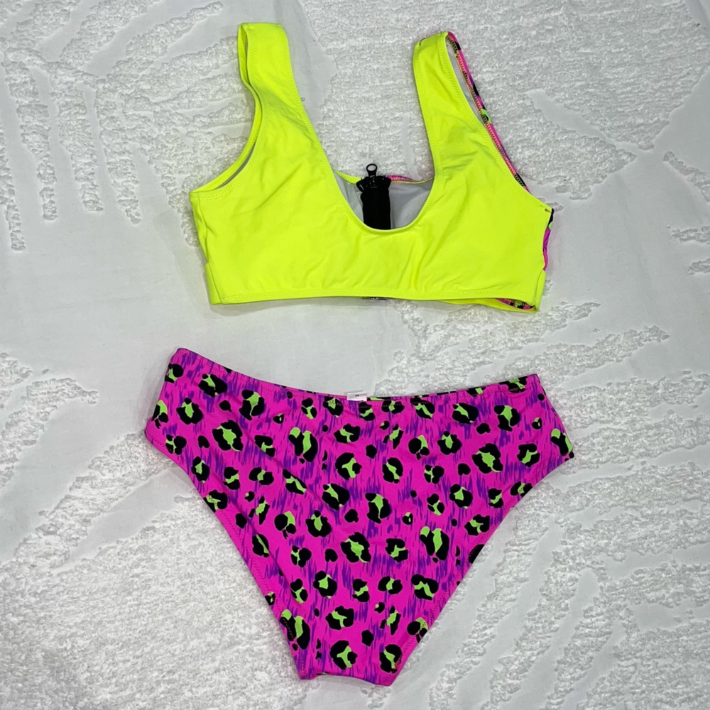 Neon Bikini - Picture 2 of 3